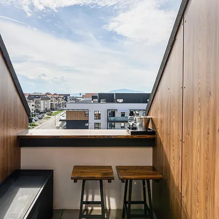 Apartment Mountain & Sunset View - Bathtub - Underground Parking Brasov